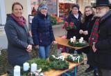 Adventskranzverkauf auf dem Bauernmarkt 27.November 2025
